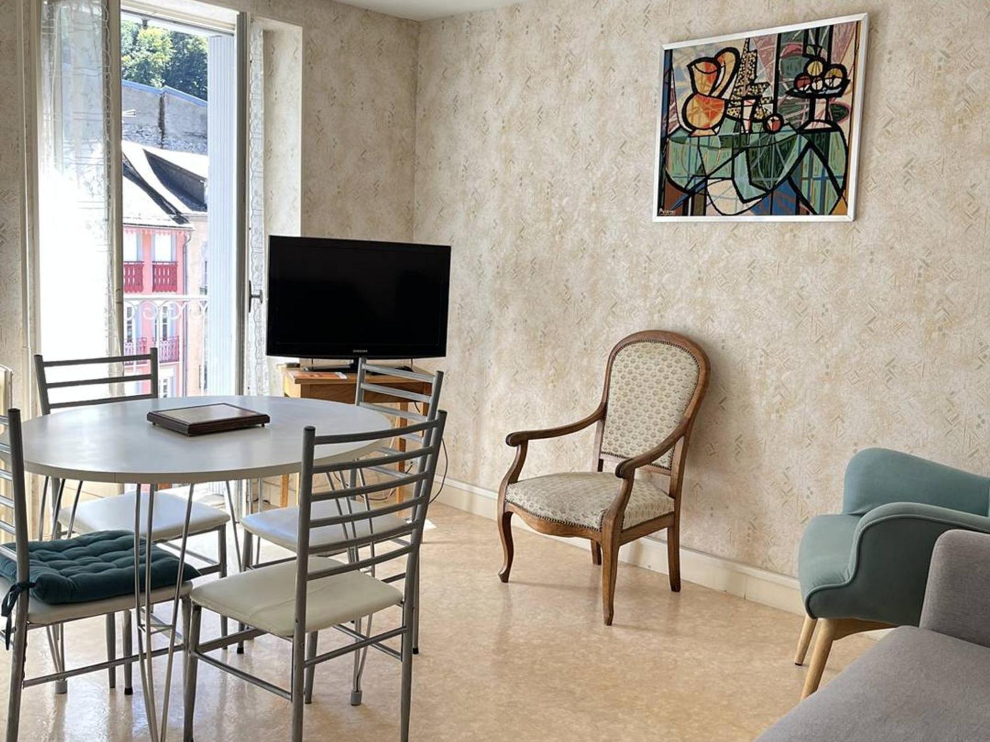 Appartement T3 Chaleureux Au Centre De Cauterets, 4 Couchages, Balcon Sud, Proche Thermes Et Telecabine - Fr-1-234-132 Ngoại thất bức ảnh